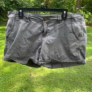 Maurices Dark gray cuffed shorts with pockets size 13/14